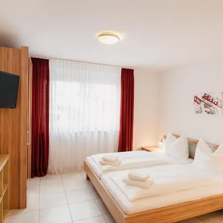 7schwaben - 7 Vollausgestattete Unter Einem Dach Mitten In - Kueche - Bad - Wlan - Waschmaschine - Kostenloses Parken - E-bike-garage Mit Ladestation - Altstadt, Bus, Bahn, E-ladestation Unter 5 Min - Barrierefrei - Rollstuhlgerec