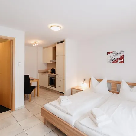 7schwaben - 7 Vollausgestattete Unter Einem Dach Mitten In - Kueche - Bad - Wlan - Waschmaschine - Kostenloses Parken - E-bike-garage Mit Ladestation - Altstadt, Bus, Bahn, E-ladestation Unter 5 Min - Barrierefrei - Rollstuhlgerec 아파트