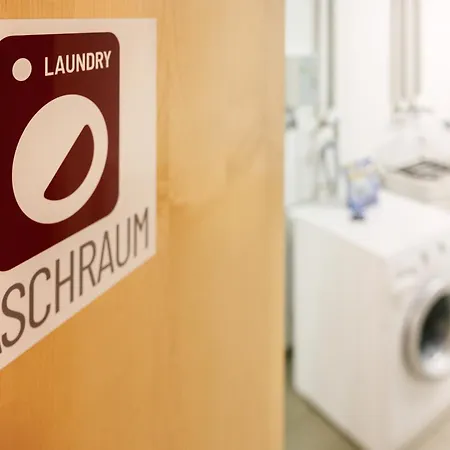 Апартаменты 7schwaben - 7 Vollausgestattete Unter Einem Dach Mitten In - Kueche - Bad - Wlan - Waschmaschine - Kostenloses Parken - E-bike-garage Mit Ladestation - Altstadt, Bus, Bahn, E-ladestation Unter 5 Min - Barrierefrei - Rollstuhlgerec